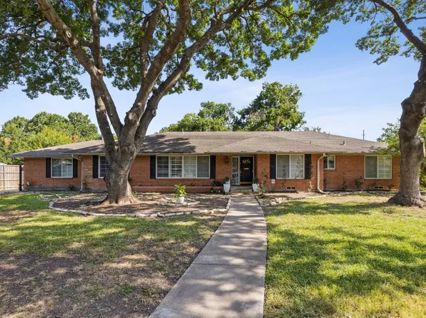 5945 Royal Crest Dr, Dallas, TX 75230