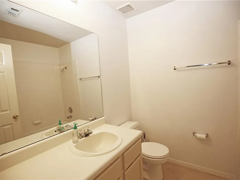 309 Country Aire Dr — Photo 16