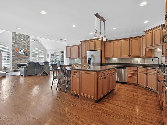 3rd image of 214 Benjamine Perry Ct
