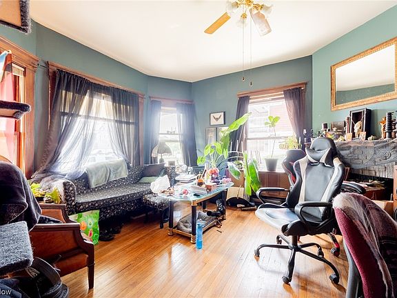 3rd image of 1376 Lakeland Ave