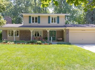 1800 Weymouth Dr SE, Grand Rapids, MI