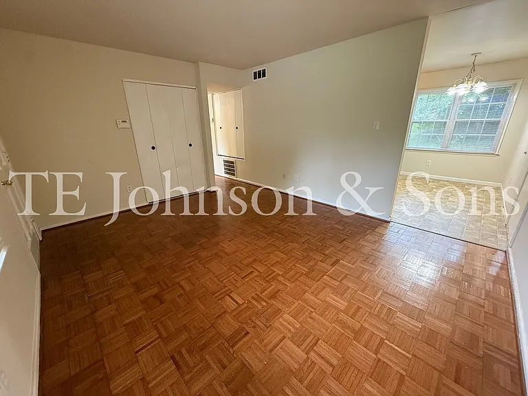 4218 S Jasmin Ct — Photo 4