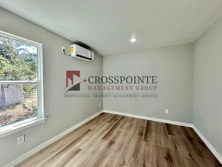 10211 Spur #164 — Photo 11