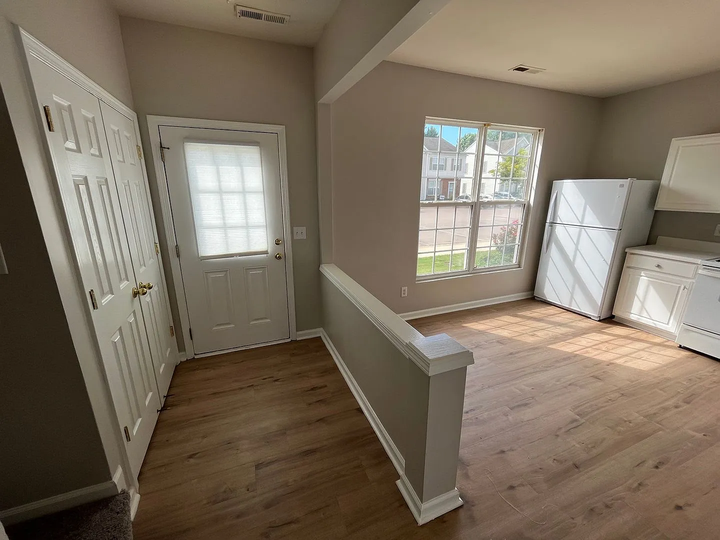Charming 3BD, 2.5BA Raleigh Townhome with a Fenced Yard — Photo 2