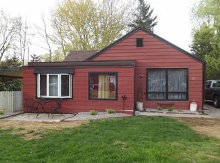414 W Oak St, Baraboo, WI 53913