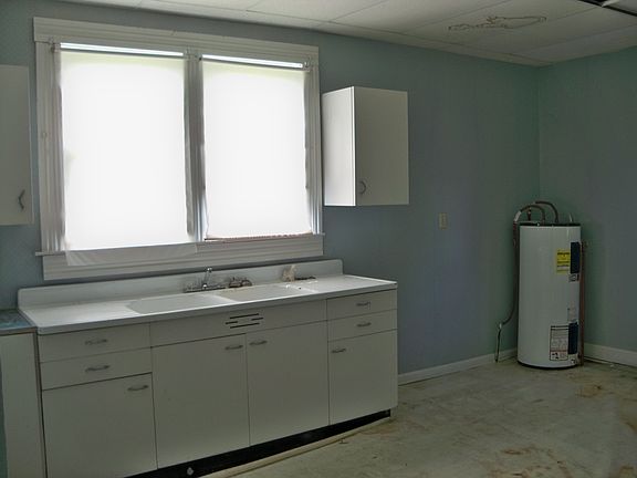 4th image of 421 N Buckeye St