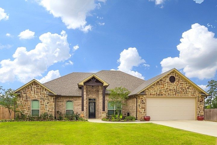 1st image of 120 Majestic Ln