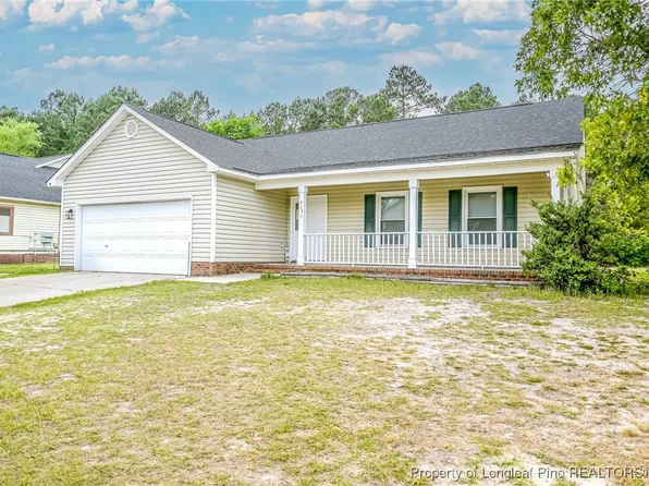 4353 Bishamon St, Hope Mills, NC 28348