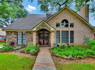 12410 Millvan Dr, Houston, TX 77070
