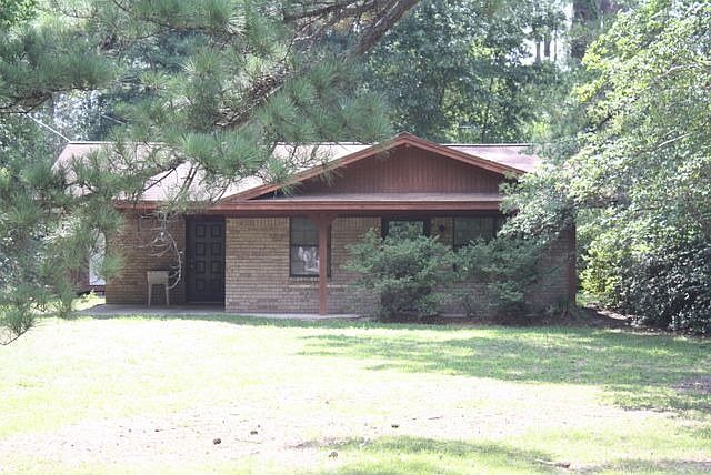 1st image of 1911 S Elizabeth Ave