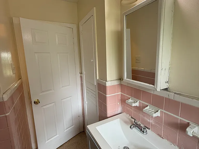 1838 Woodburn Dr — Photo 19