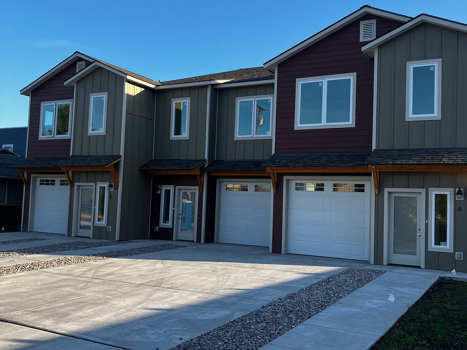 3 bed, 2.5 bath, 1780 sqft, $2,800 — Photo 2