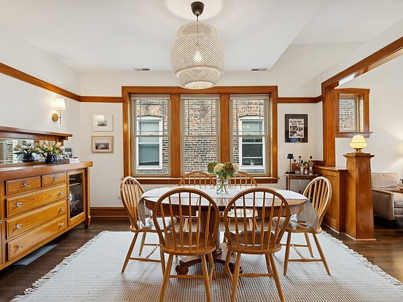 5th image of 2339 W Medill Ave APT 3