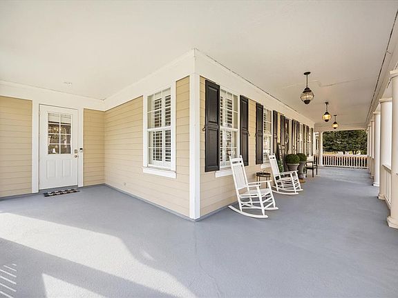 4th image of 815 Spring Park Loop