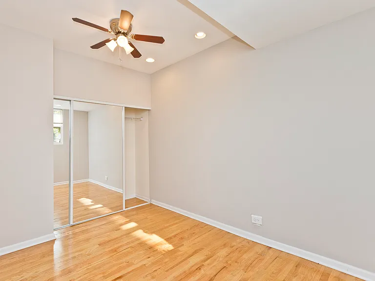 5019 N Wolcott Ave #107 — Photo 21