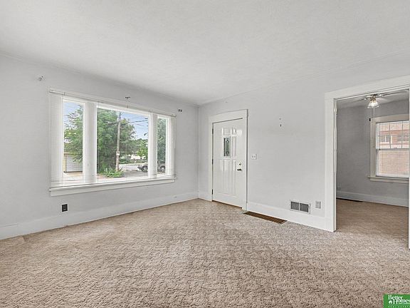 4th image of 3212 Oak St