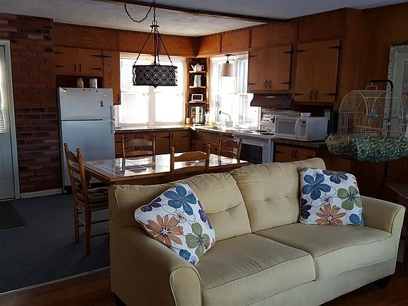 5th image of 2787 Island Lake Dr