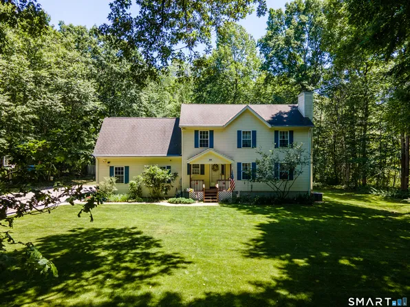 264 North Wawecus Hill Road, Norwich, CT 06360