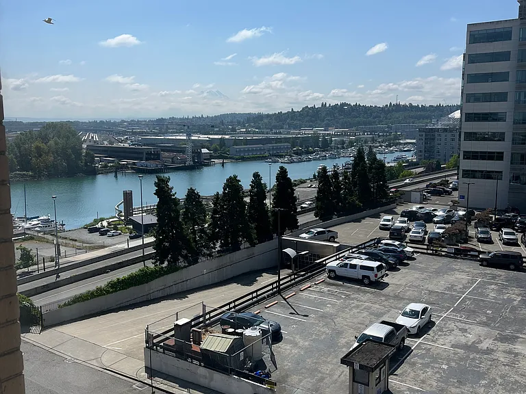 1120 Cliff Ave #409 — Photo 3