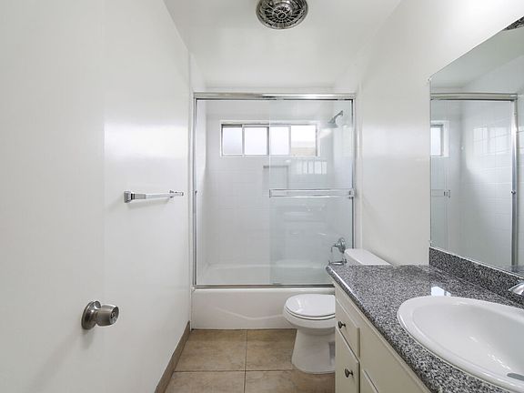 3rd image of 7548 Hampton Ave APT 205