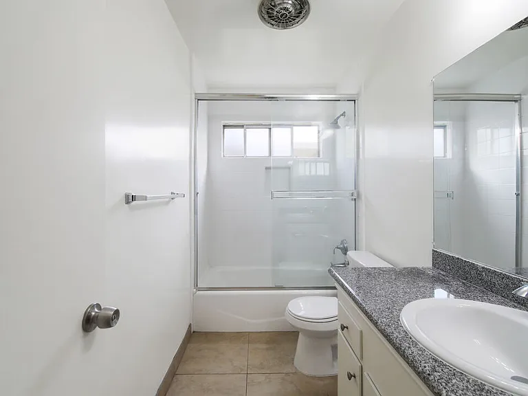 7548 Hampton Ave #205 — Photo 3