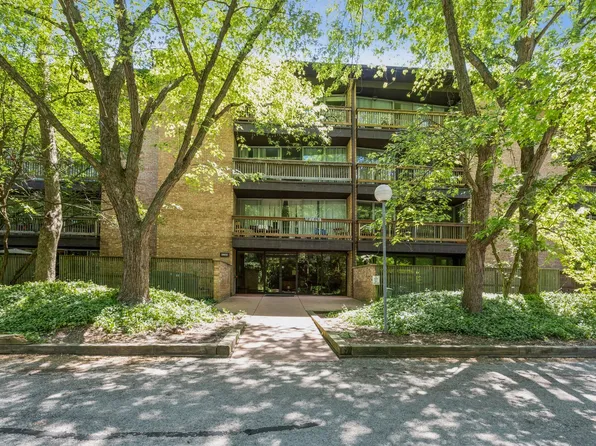 5600 Hillcrest Ln #130-3K, Lisle, IL 60532