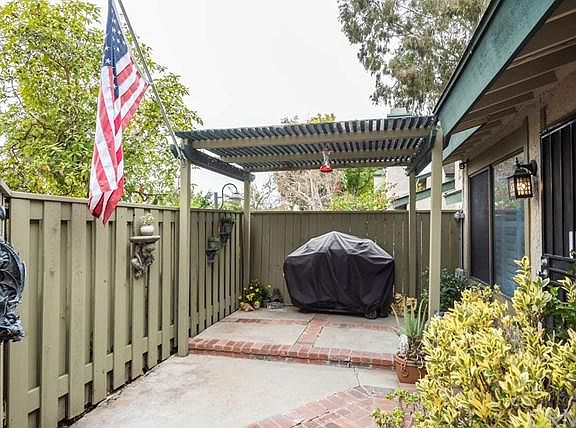 4th image of 3822 Mahogany St