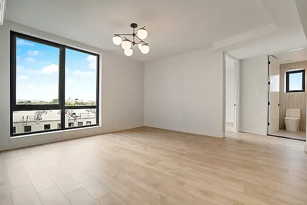 Rented by EXR | media 3