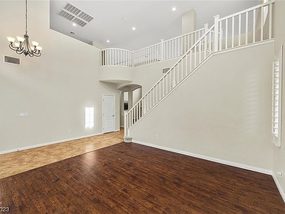 5th image of 7848 Regency Park St