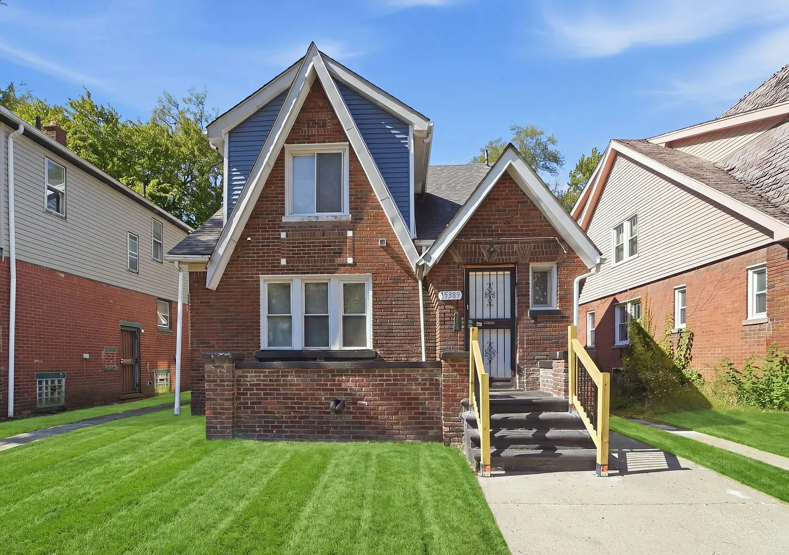 Brick Colonial with Space for the Whole Family - Section 8 Approved — Photo 1