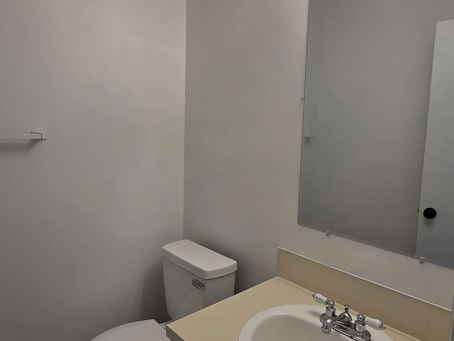 2 bed, 1.5 bath, $2,000 — Photo 4