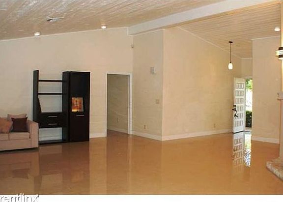 20150126211343909039000000-o