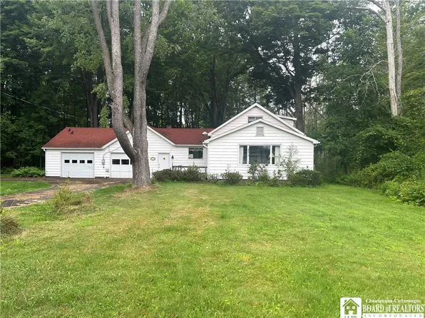 5345 W Lake Rd, Mayville, NY 14757