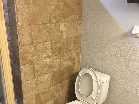 5th image of 1113 Polk Ave APT B