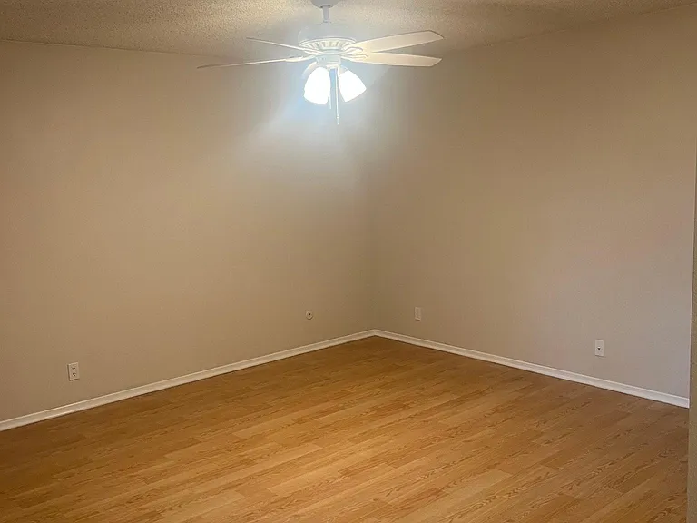 4554 Campus Ave #3 — Photo 9