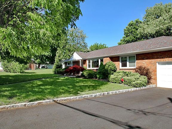 4th image of 5-05 6th St