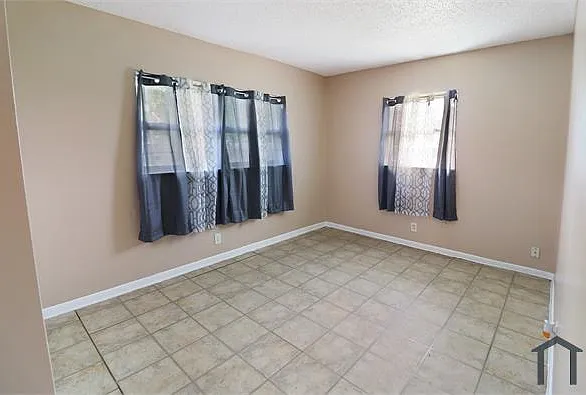 721 NW 6th Ave — Photo 12