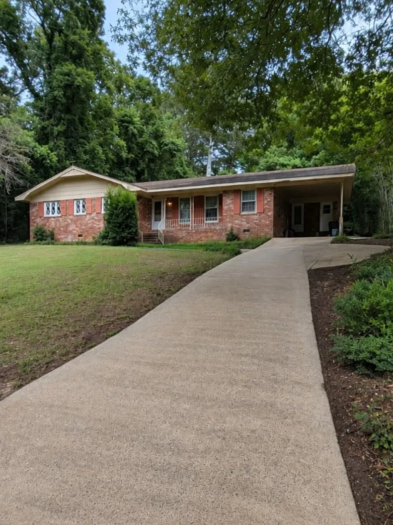 3 bed, 1718 sqft, $1,700 — Photo 1
