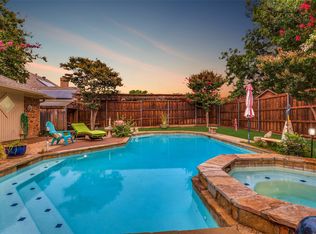 2412 Glen Morris Rd, Carrollton, TX 75007