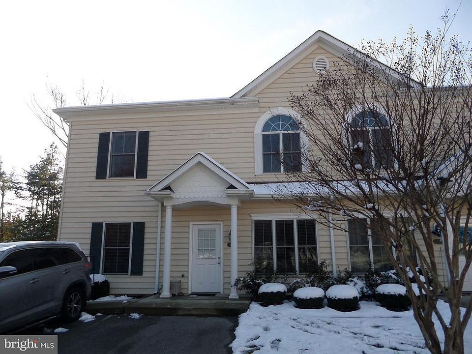 1st image of 22525 Chickadee Cir