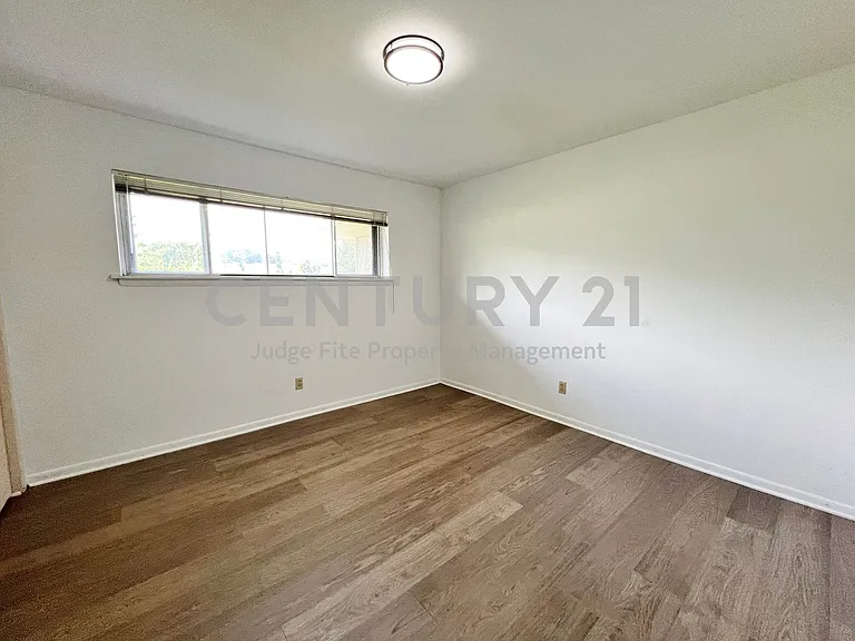 3641 Townsend Dr — Photo 13