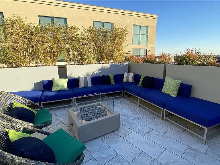 5100 Wilshire Blvd — Photo 3