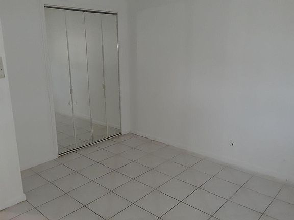 3rd image of 2938 Via Vizcaya