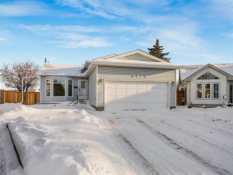 Edmonton House for rent - 4 Bedrooms — photo 4