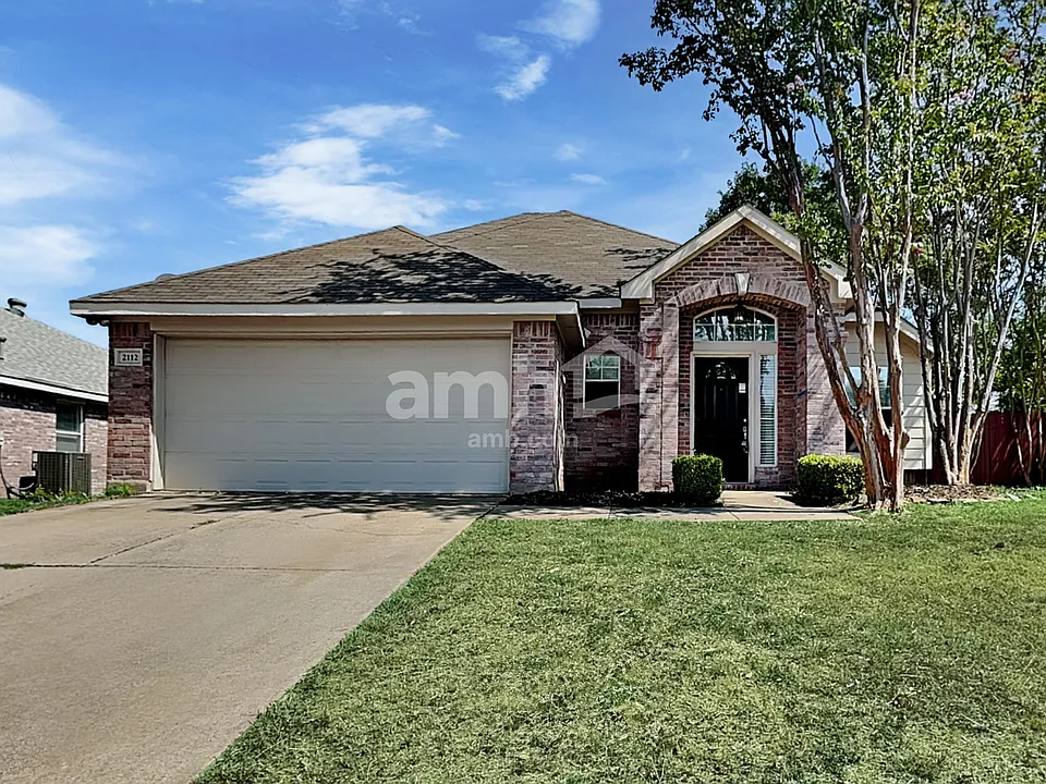 2112 Oleander Way