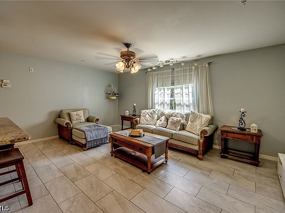 3rd image of 1761 Four Mile Cove Pkwy APT 513
