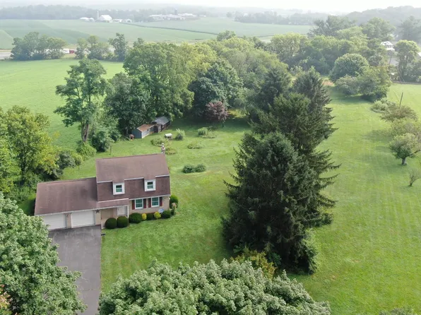 45 Bloserville Rd, Carlisle, PA 17015