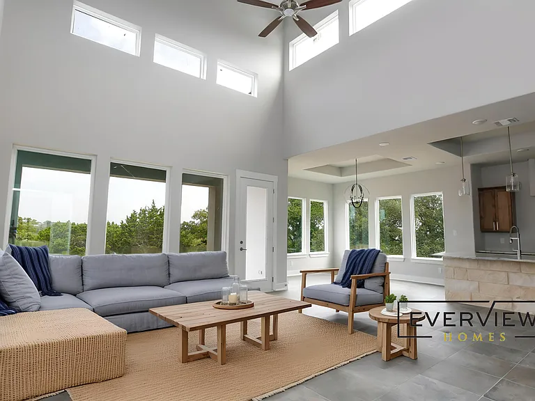 1314 Clayton Nolen Dr — Photo 7