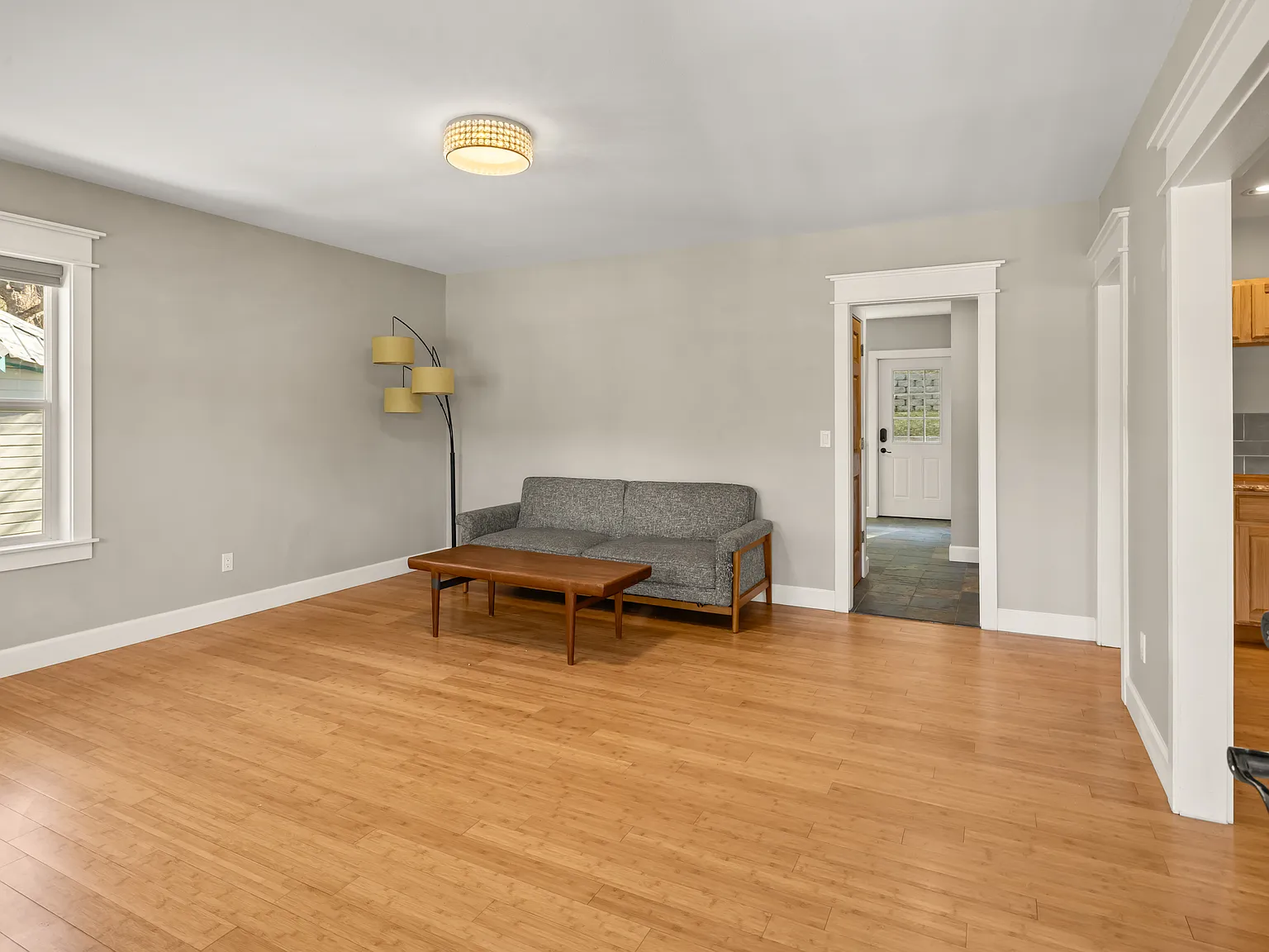 3 bed, 1.5 bath, 1466 sqft, $2,450 — Photo 3