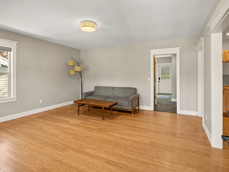 109 S 5th Street Aly — Photo 1